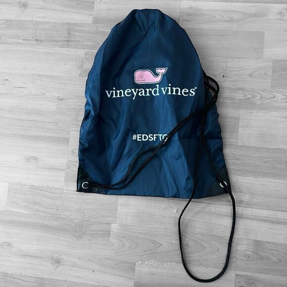 Vineyard Vines Nylon Drawstring Bag - Picture 1 of 2